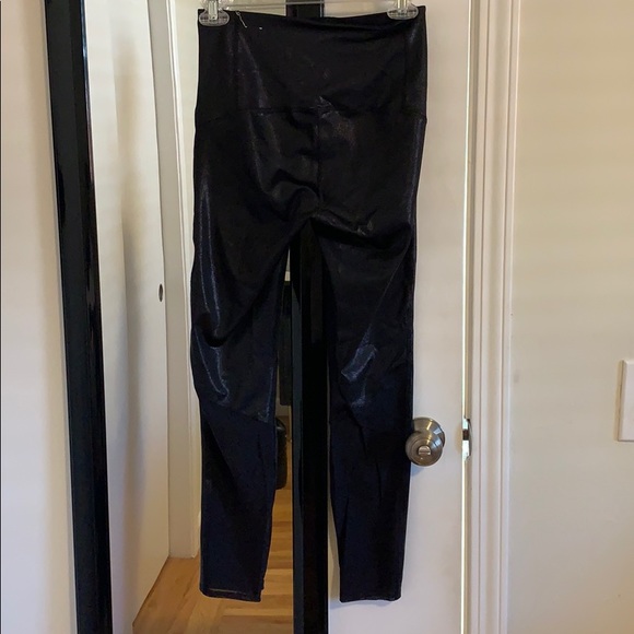 Shimmery black leggings - Picture 2 of 4